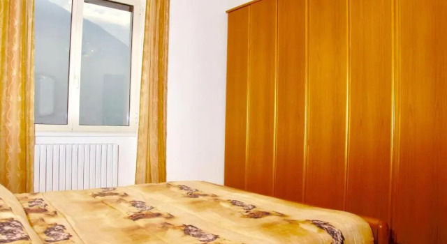 Appartamenti La Porta sul Lago, Book Hotel Hoteller i Laglio med parkering, Parkering