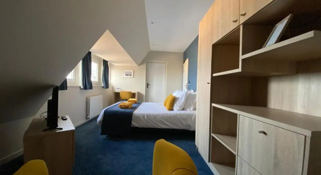 LHuitrière, Book Hotel  