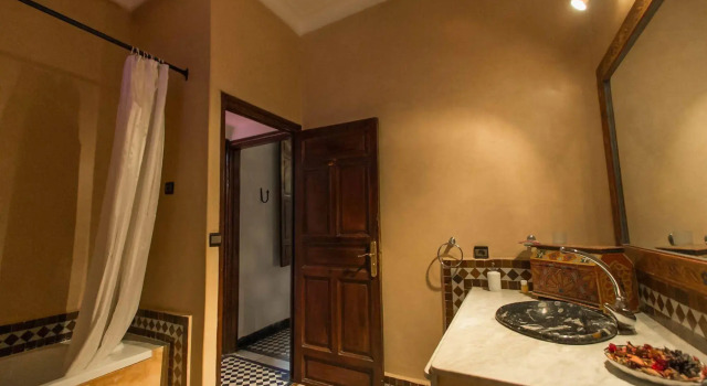 Riad Dar Chrifa, Rezervovat Hotel 3hvězdičkové hotely v Fes-Meknes, 3*