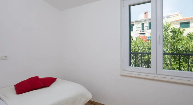 Villa Basic, Buchen Sie Villa Hotels in Gespanschaft Split-Dalmatien mit Pool, Schwimmbad