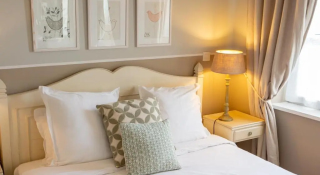 Двухместный номер Standard с видом на гавань Hôtel Traiteur Les Ormes, The Originals Relais