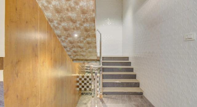 OYO 73944 Hotel Hometown, Забронировать Отель Отели штата Махараштры 3 звезды, 3*