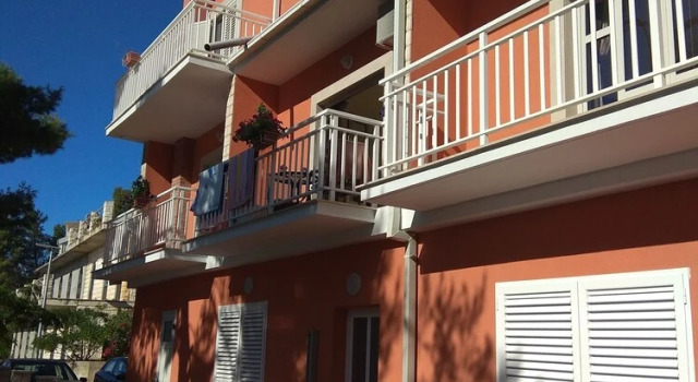 Apartments Dalibor by the sea, Prenota Appartamento Brna 
