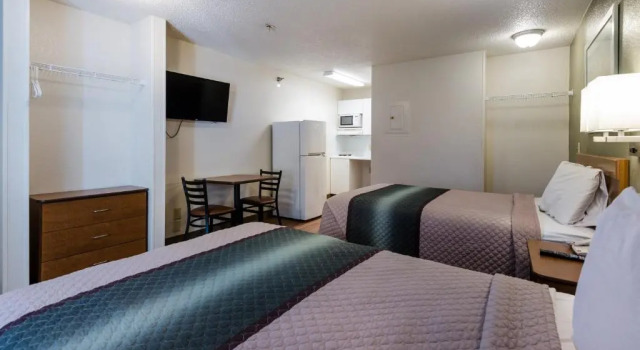 Четырёхместная студия Suburban Studios Winston Salem-University Parkway