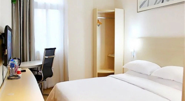 City Express Hotel