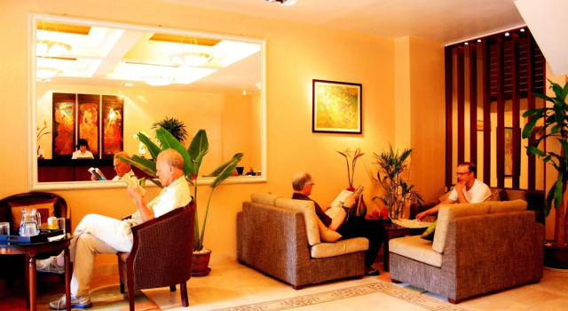 Artisan Boutique Hotel