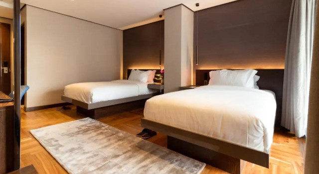 Двухместный номер Standard Ramada Encore Makati