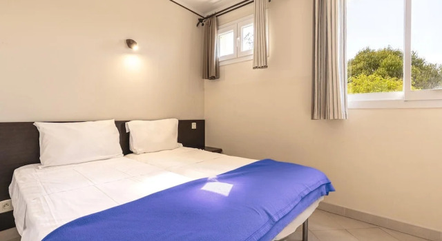 Solenzara Coastal Villa for 4, Prenota Villa Sari Solenzara 