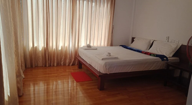 Habitación triple Estándar RoyalLinThar