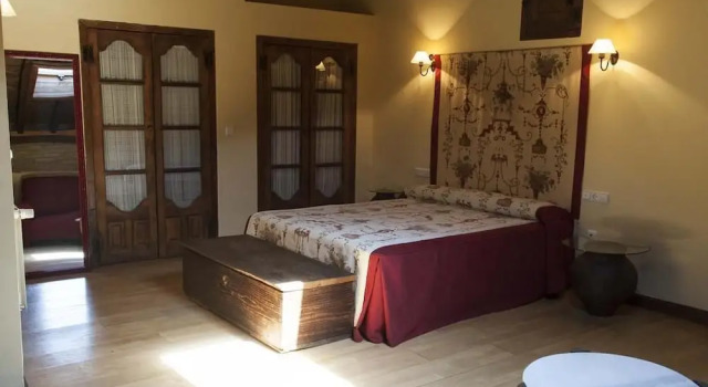 Полулюкс с балконом Casa Rural con encanto "Los Postigos"