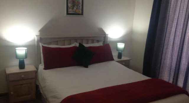 Blue Fern of Knysna, Book Bed and Breakfast Billige hoteller i Knysna