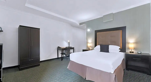 Номер Deluxe Quality Inn Philadelphia Center City