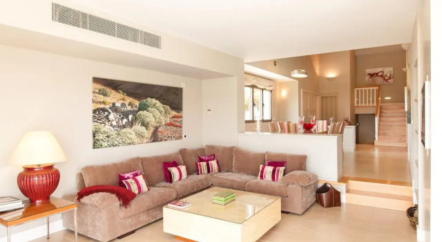 Villa Piedra Amarilla - Holiday Rental, Забронировать Вилла Отели Салобре 3 звезды, рядом с Гольф-курорт Salobre, 3*