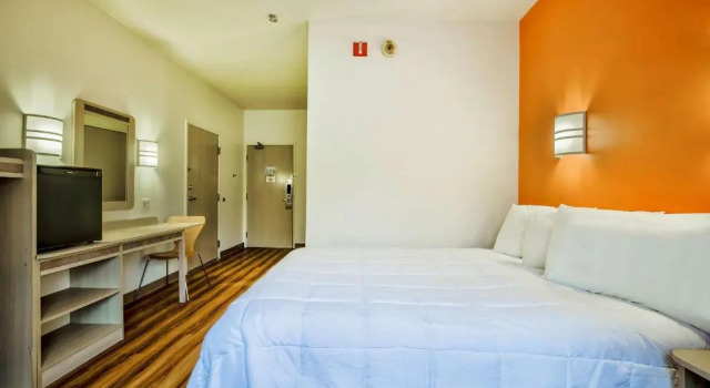 Двухместный номер Deluxe Motel 6-Burlington, ON - Toronto West - Oakville