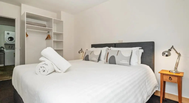 Апартаменты Alpine Woodsmoke Apartments