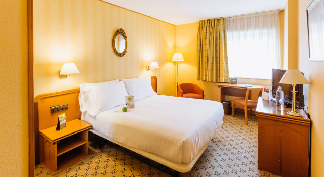 Hotel Horus Salamanca, Book Hotel Hoteller i Castile and Leon med pool, Swimmingpool