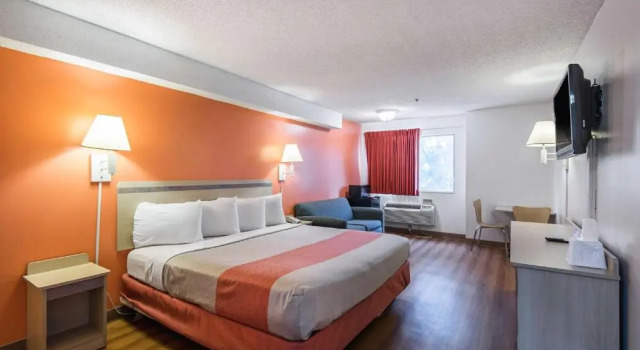 Номер Deluxe Motel 6-Lawrence, KS