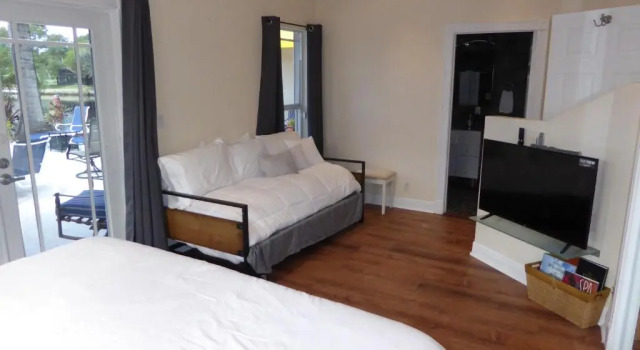 Коттедж с 2 комнатами OASIS ON THE RIVER 3BR 2 5 BA - Pool