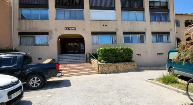Studio Six-Fours-les-Plages, 1 pièce, 2 personnes - FR-1-316-175