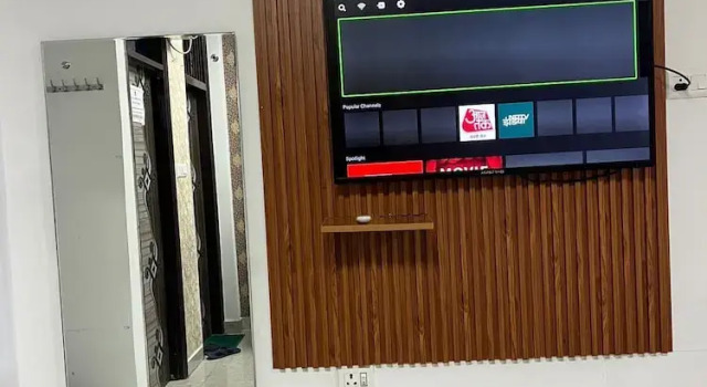 Staylo master Inn, Забронировать Гостевой дом Отели Гомти Нагара с парковкой, Парковка