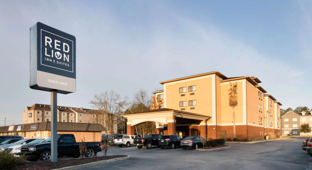 Best Western Motorsports Inn & Suites, Boek Pension Saraland Alabama