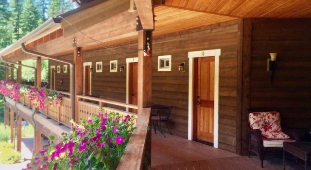 Номер Classic Glacier Guides Lodge
