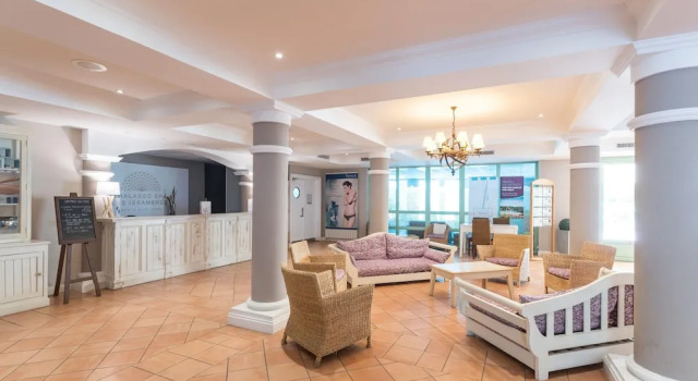 Beautiful French Riviera Apartment for 6