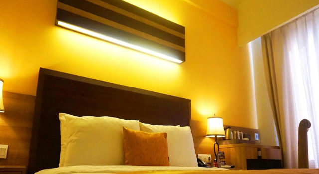 Sapphire Sky Hotel & Conference, Prenota Hotel Legok West Java