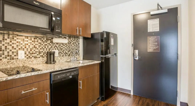 Четырёхместный люкс MainStay Suites Cartersville