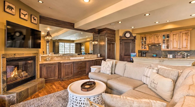 Апартаменты с 4 комнатами с балконом Lavish Jeremy Ranch Retreat - 6 Mi to the Canyons!