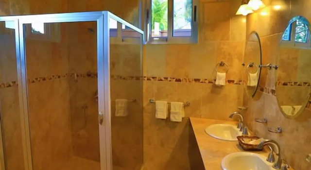 Четырёхместный номер Standard Hotel Le Chateau
