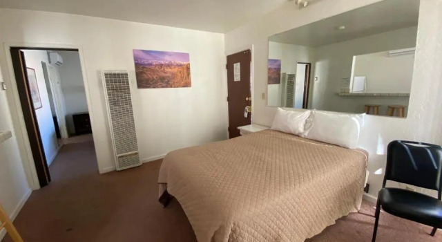 Апартаменты c 1 комнатой Bristlecone Motel