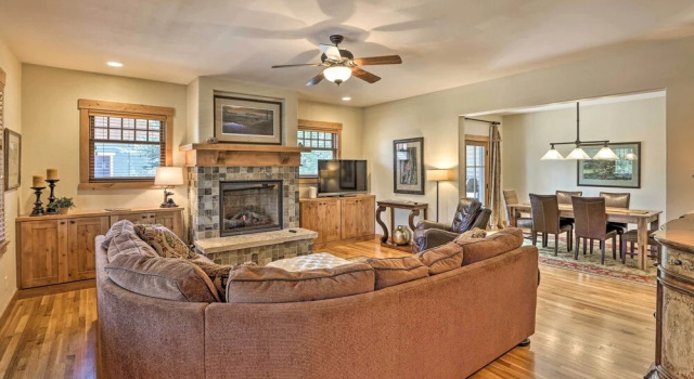 Quiet Fraser Family Escape: Hot Tub & Front Porch!