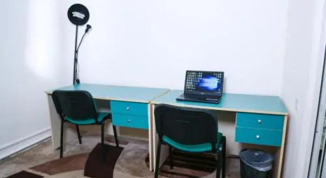 Dream Home Hostel, Забронировать Хостел Отели Баку с парковкой, рядом с Станция метро Хатаи, Парковка