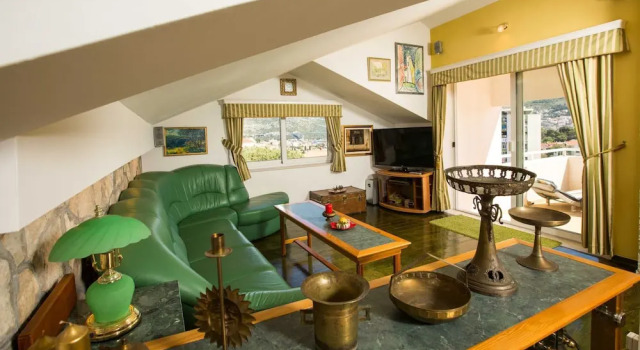 Holiday Home Lapad Beach Royal, Забронировать Отель Лапад Дубровник, рядом с Частный пляж Hotel Vis