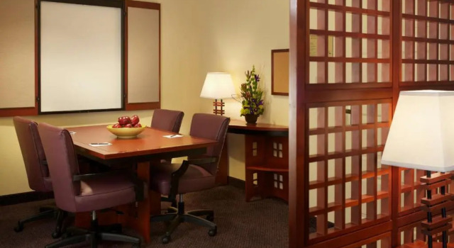 Двухместный люкс c 1 комнатой с балконом Larkspur Landing Extended Stay Suites Roseville
