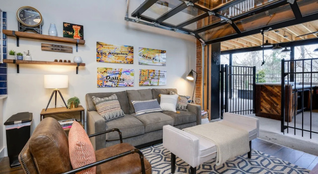 New Listing! Chic W/ Pool & Rooftop Deck 1 Bedroom Condo, Забронировать Апартаменты/квартира Апартаменты Нэшвилл, рядом с Университет Вандербильта, Апартаменты/квартира