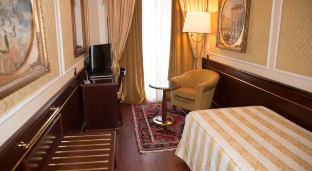 Одноместный номер Standard с видом на озеро Grand Hotel Bristol