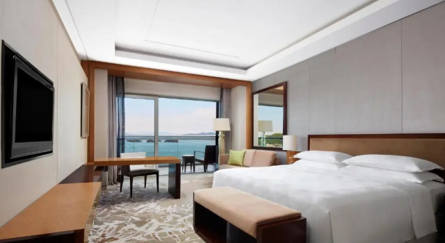 Двухместный номер Premium с видом на озеро Sheraton Qiandao Lake Resort