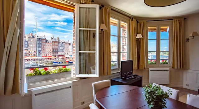 Апартаменты Appartement Vieux Bassin