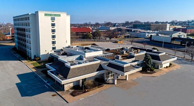 Run of House Drury Inn & Suites St. Louis Forest Park
