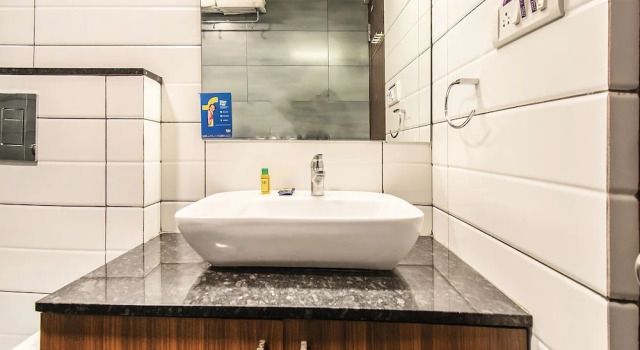 Двухместный номер Deluxe FabHotel Oakwoods Serai