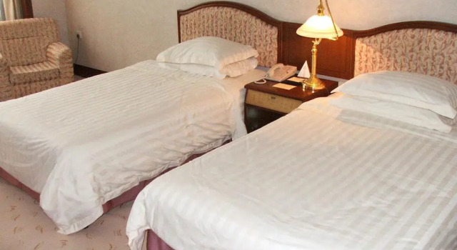 Sinoway Hotel, Забронировать Отель Отели в центре Харбина с завтраком, отели в центре Харбина с завтраком