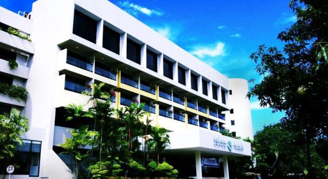 Batam View Beach Resort, Book Resort Hotels in Batam with Breakfast, Breakfasts