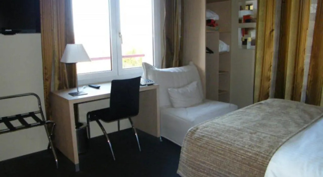 Двухместный номер Comfort CITHOTEL Saint-Pierre