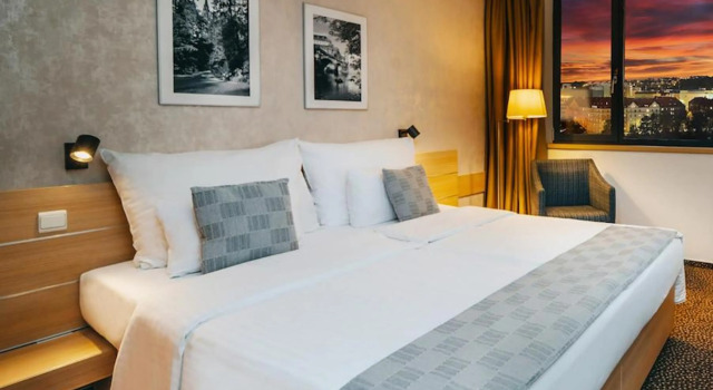 Iris Hotel Eden