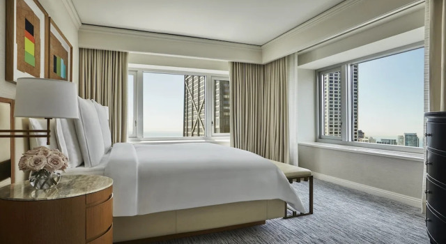 Двухместный люкс Accessible Premier Отель Four Seasons Chicago