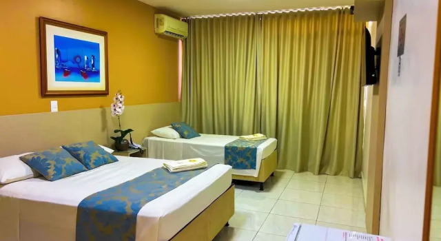 Номер Deluxe Max Hotel