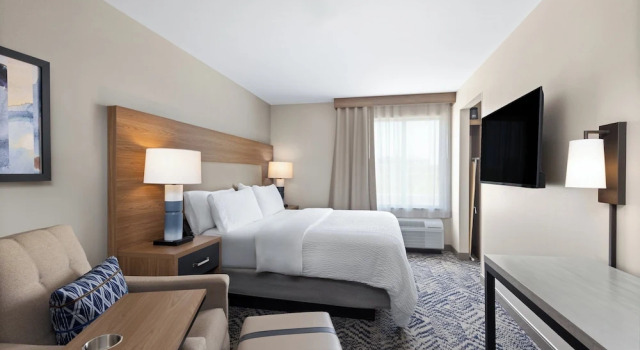 Двухместная студия Candlewood Suites McPherson by IHG