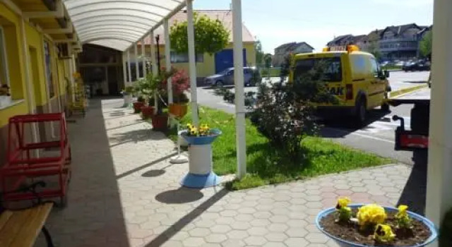 Moto klub Brod, Rezervovat Hotel Hotely v Slavonia s parkováním, Parkování